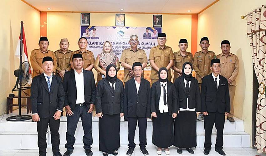 Lantik PAW Anggota BPD Empat Desa, Bupati Rum_ Jangan Buat Aturan Diluar Koridor