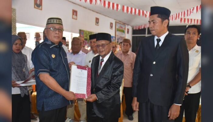 Lantik PAW Anggota BPD di Batudaa, Bupati Sofyan Ingatkan Soal Tugas dan Tanggung Jawab