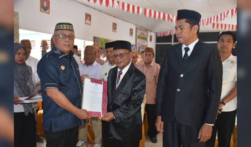 Lantik PAW Anggota BPD di Batudaa, Bupati Sofyan Ingatkan Soal Tugas dan Tanggung Jawab