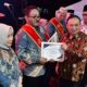 Rum dan Hartati Dikukuhkan Sebagai Orang Tua Asuh Penanganan Stunting