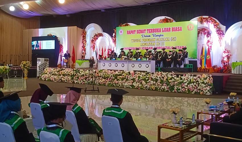 Hadiri Wisuda Unisan Gorut, Kadispora Tekankan Peran Alumni dalam Kemandirian Daerah