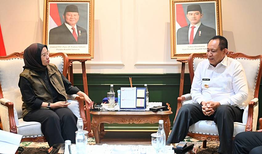 MenPAN-RB Kagum Perjuangan Gubernur Gusnar Perjuangkan Transformasi Status IAIN