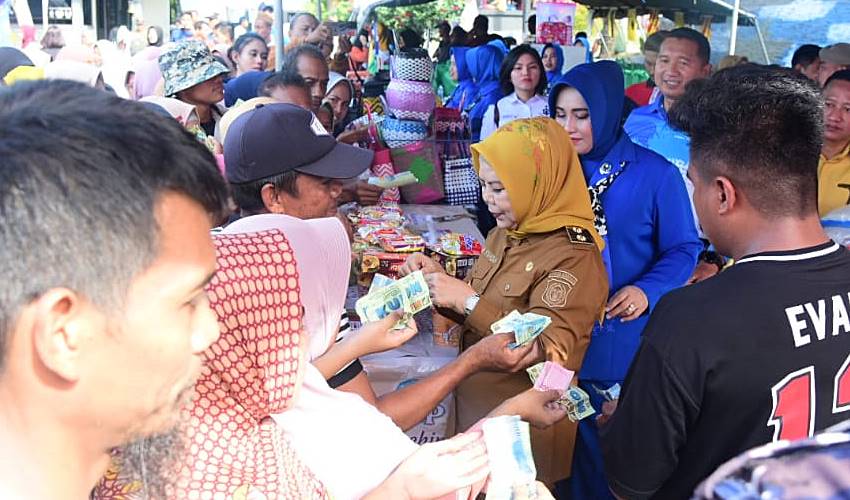 Pasar Murah Pemprov Kerjasama TNI AL Diserbu Warga, Jelang Ramadan akan Kembali Digelar