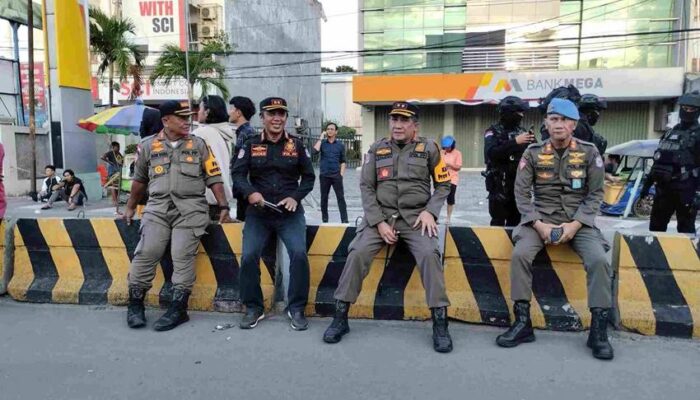 Satpol PP Provinsi Turut Amankan Aksi Unjuk Rasa di Bundaran HI