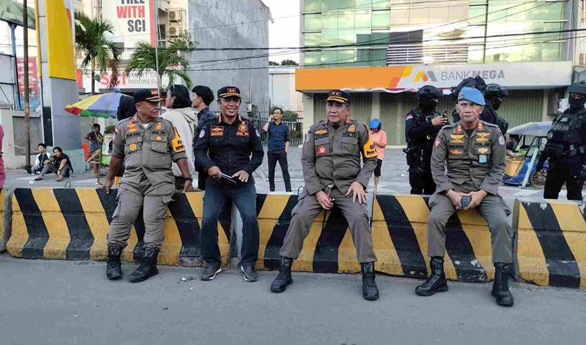 Satpol PP Provinsi Turut Amankan Aksi Unjuk Rasa di Bundaran HI