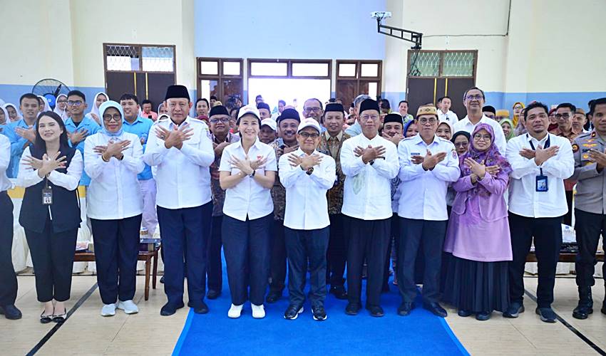 Menko PM Launching Sekolah Garuda Transformasi di Gorontalo
