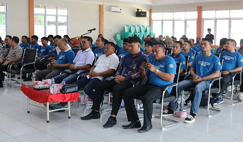 Gelar Business Talk, Ketua DPRD Kabgor Apresiasi Karang Taruna