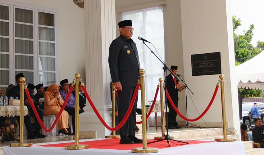 Gubernur Gusnar Ajak Masyarakat Teruskan Semangat Juang para Pahlawan
