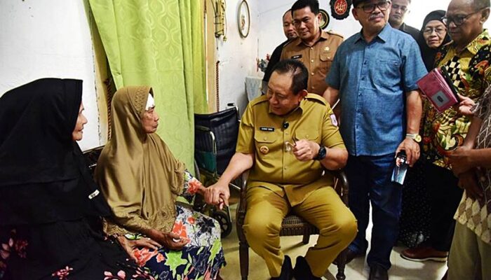 Momen HGN, Gubernur Gusnar Sowan ke Kediaman Gurunya Semasa Sekolah