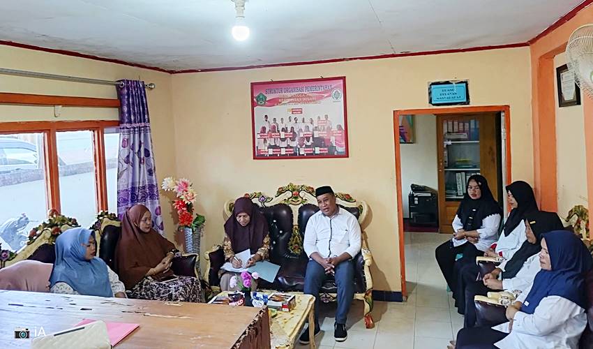 Reses di Dulupi, Rensi Makuta Dorong Sinergi Desa dengan DPRD