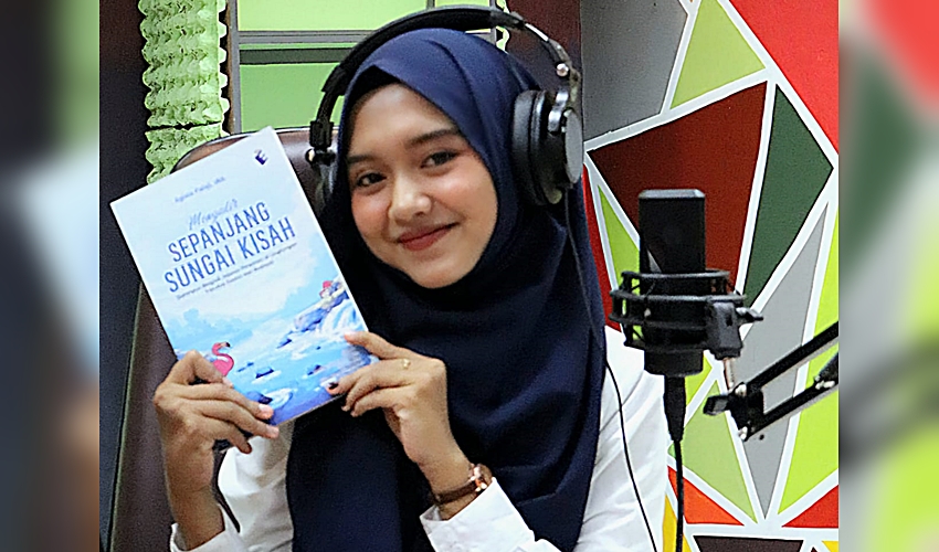 Alumni SMAN1 Batui Selatan Ini Lahirkan Buku Biografi