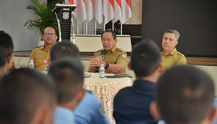 Gubernur Gusnar Beri Wejangan Siswa Kedinasan Pemerintahan dan Militer
