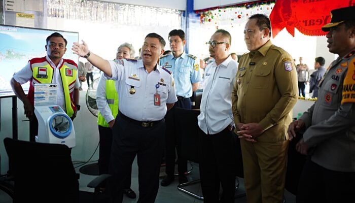 Gubernur dan Forkopimda Tinjau Posko Nataru di Terminal Isimu dan Bandara Djalaluddin