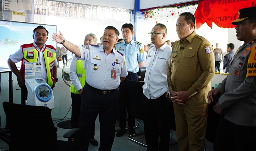 Gubernur dan Forkopimda Tinjau Posko Nataru di Terminal Isimu dan Bandara Djalaluddin