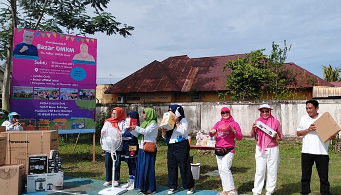 Gelar Bazar UMKM di Peringatan Hari Ibu ke-97, Cara Merlan Uloli Gairahkan Perekonomian Daerah