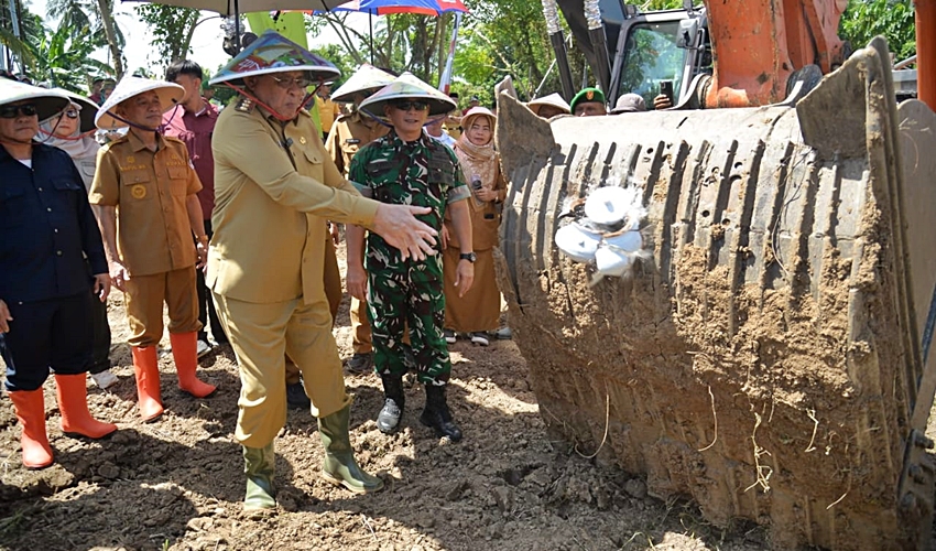 Program Ketahanan Pangan_ 5.642 Hektar Lahan di Pohuwato Disulap jadi Sawah Baru