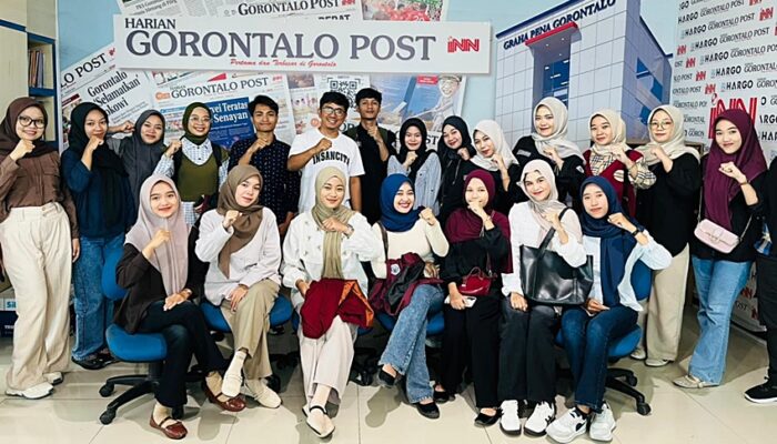 Tingkatkan Ilmu Tentang Jurnalis, 22 Mahasiswa FSB UNG Pra Magang di Gorontalo Post