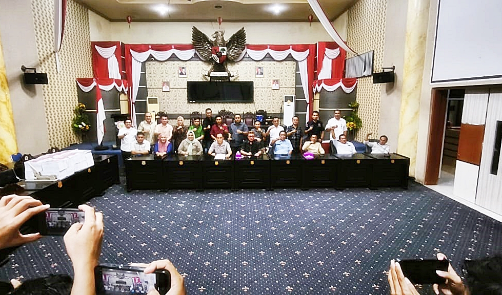 DPRD Kabgor Surati Bupati, Minta Sekda Dinonaktifkan