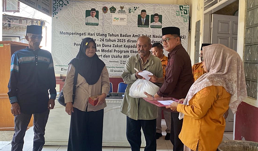 BAZNAS Kota Gorontalo Salurkan Bantuan Bahan Pokok For Mualaf Tahap II