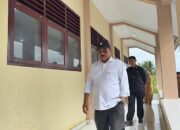 Tiga Sekolah yang Baru Dibangun Alami Kerusakan, Bupati Rum Geram, Kontraktor Harus Bertanggungjawab