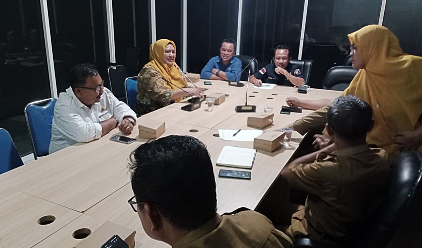 Tindak Lanjuti Keluhan Warga, Komisi lll DPRD Kabgor Gelar RDP
