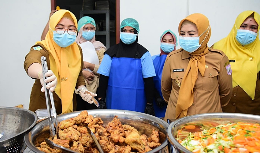 Wagub Idah Pantau Pendistribusian MBG di Wilayah Bone Pesisir