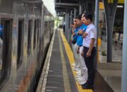 Hujan Ekstrem Rendam Jalur Semarang, Sejumlah KA Tujuan Jakarta Alami Keterlambatan