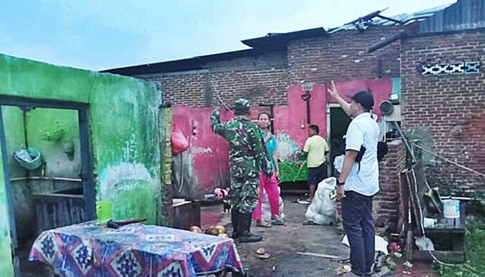 Angin Puting Beliung Terjang Kecamatan Tilango, Lima Rumah Warga Porak Poranda