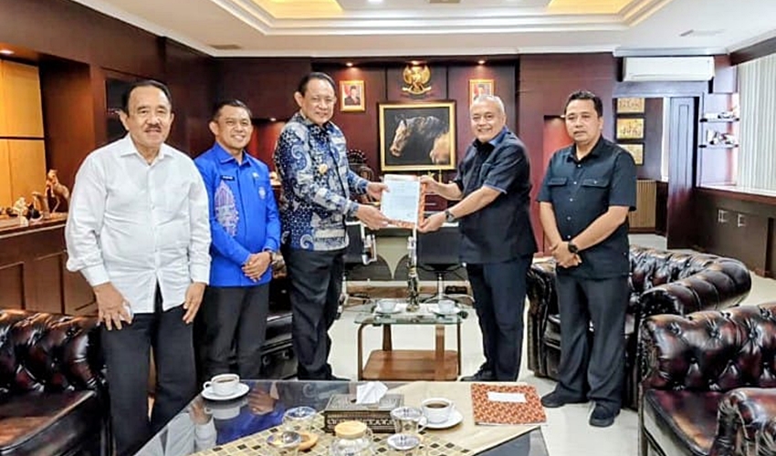 Gubernur Gusnar Lobi Kemenpora, Dorong Revitalisasi Sport Center Limboto untuk PENAS XVII