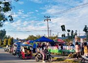 Ngabuburit Seru di Center Point, Takjil Murah Jadi Magnet Warga