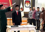 PAW Anggota KPU Kota Gorontalo Resmi Dilantik, Afifuddin Tekankan Prinsip Kolektif Kolegial