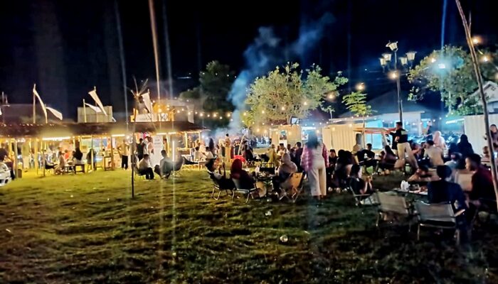 Tongkrongan Baru di Lapangan Momalia Bolsel, Jadi Favorit Warga Selama Ramadan