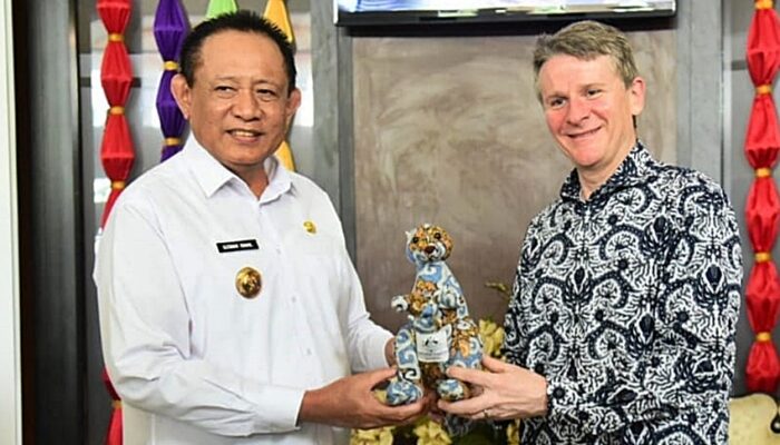 Dubes Australia Sapa Gusnar di Idulfitri, Isyarat Hangat Diplomasi yang Makin Akrab