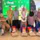 Foto bersama antara manajemen Citimall Gorontalo, Camat Kota Timur, Frangki Dulialo, Lurah Heledulaa Selatan dan penerima bantuan.