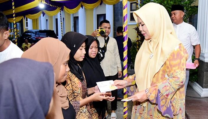 Golkar Gorontalo Gelar Buka Puasa Bersama Anak Yatim