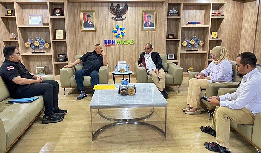 Gubernur Gusnar Apresiasi Perjuangan Rusli Habibie Tambah Kuota Solar Bersubsidi