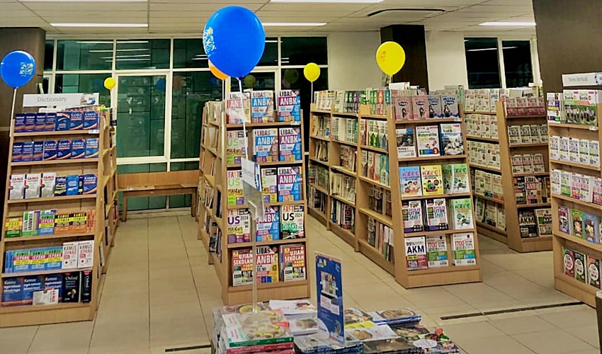 Ragam Koleksi Buku di Gramedia Tarik Minat Pengunjung