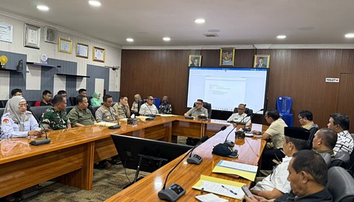 Sekda Ismail Tekankan Kebersihan Pasca Lebaran, Pedagang Wajib Siapkan Karung Sampah