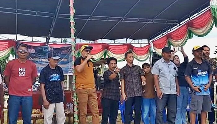 Buka Lomba Perahu di Pentadu Barat, Wabup Lahmuddin Usul Lomba Menyelam Tanpa Alat
