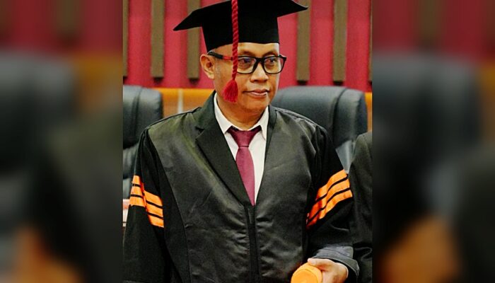 Dari Lapangan ke Disertasi: Sophian Rahmola Raih Gelar Doktor, Bongkar Masalah Data Pemilih