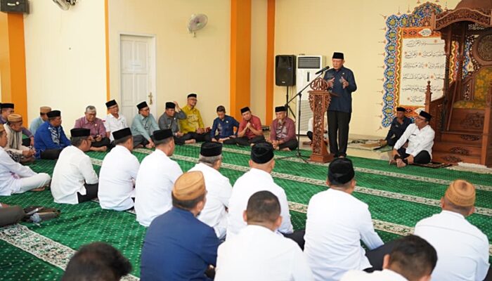 Gubernur Gusnar Lepas 32 Jemaah Haji KORPRI, Dapat Tambahan Uang Saku