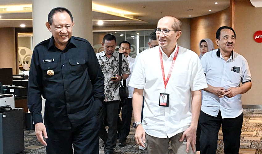 Gubernur Gusnar Lobi AirAsia Buka Rute ke Gorontalo, Dorong Konektivitas dan Ekonomi Daerah