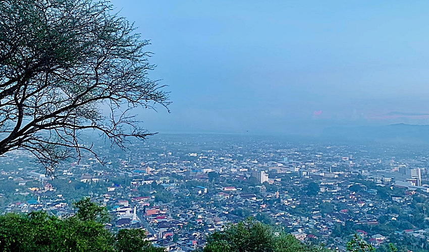 Serunya Mendaki Puncak Dumbo, Panorama Kota Jadi Daya Tarik Utama.