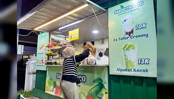 Smooth & Co Ramai Pembeli, Sajikan Es Teller Creamy hingga Alpucok Kekinian