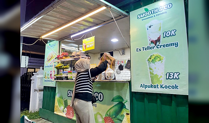 Smooth & Co Ramai Pembeli, Sajikan Es Teller Creamy hingga Alpucok Kekinian