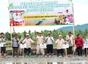 Wagub Idah Turun ke Sawah, Pimpin Gerakan Tanam Serentak di Lahan 10 Ribu Hektare