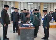 Gusnar Lantik Dua Pejabat Eselon II, Tekankan Respons Cepat Hadapi Dinamika Sosial
