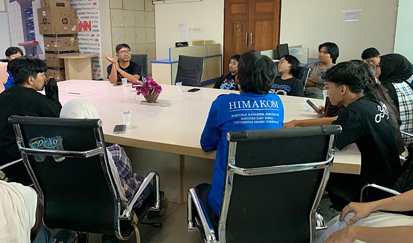 HIMAKOM UNG Kunjungi Gorontalo Post, Belajar Langsung Dunia Jurnalistik dan Media Digital