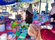 Lapak Serba Rp10 Ribu Jadi Primadona di Pasar Minggu Pilolahunga