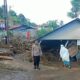 Pascabencana Banjir dan Longsor, Warga Huwata Gotong Royong Bersihkan Material